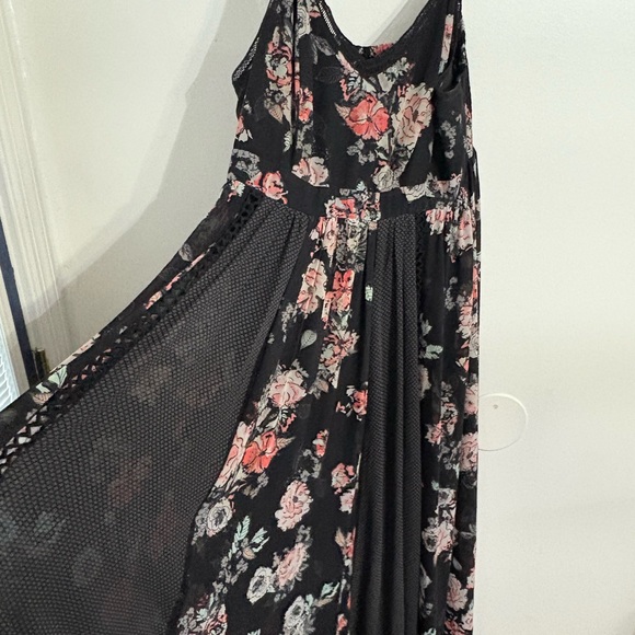 Black Floral Georgette Maxi Dress Size 2 - Picture 6 of 13